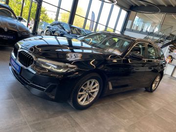 BMW 520 Touring 520 d *1.HAND*HUD*NAVI*KAM*LED*AHK*