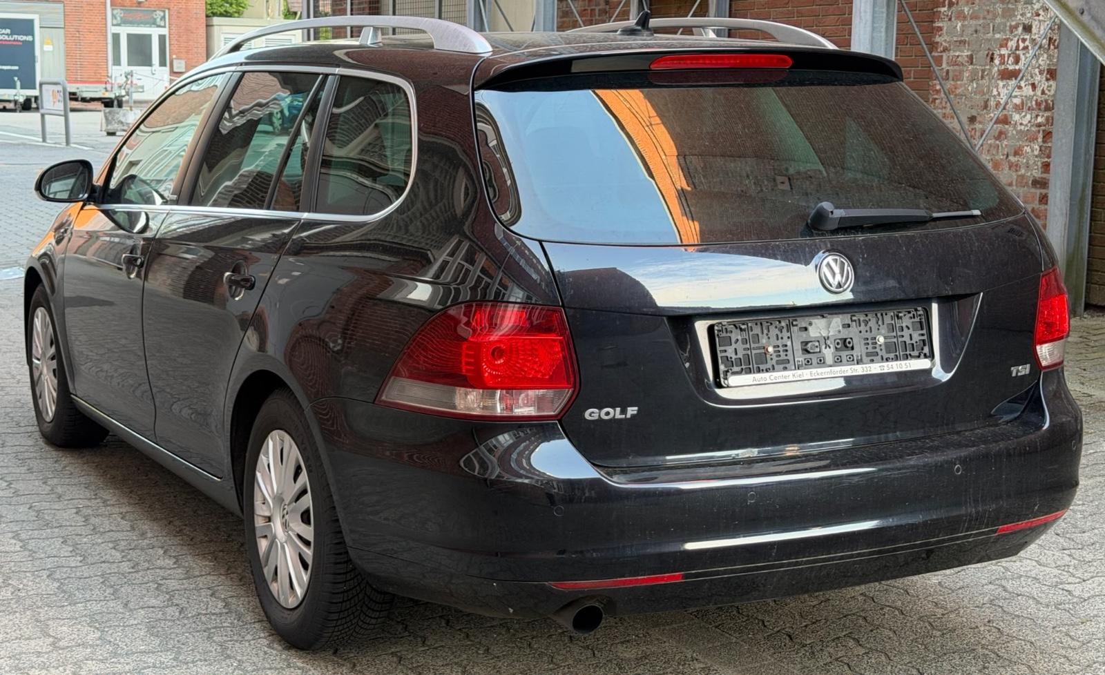 Volkswagen Golf 2011 — engine 1.197 cm³, 105 HP (77kW)
