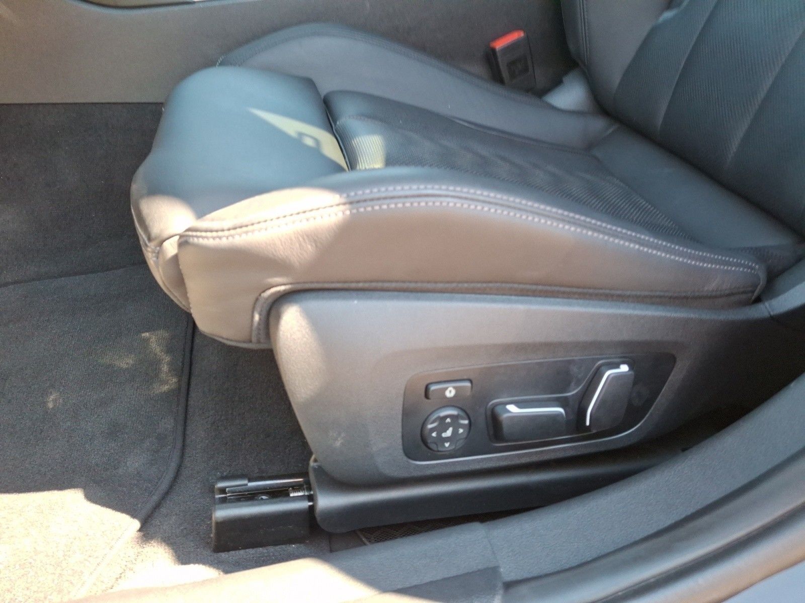 BMW M3 Competition Touring Hifi Leder Kamera PDC Nav foto 21
