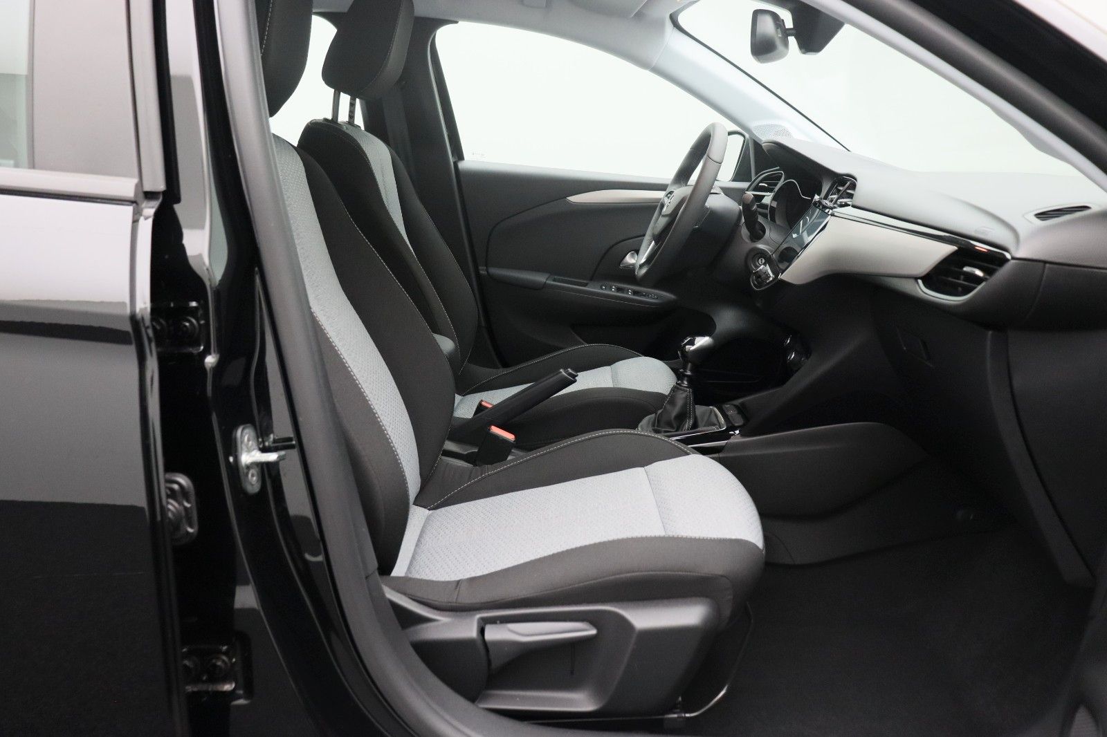 Fahrzeugabbildung Opel Corsa 1.2 F