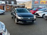 Volkswagen Passat Highline *Automatik*1.Hd*Kamera* - VW Passat Gebrauchtwagen in Düsseldorf