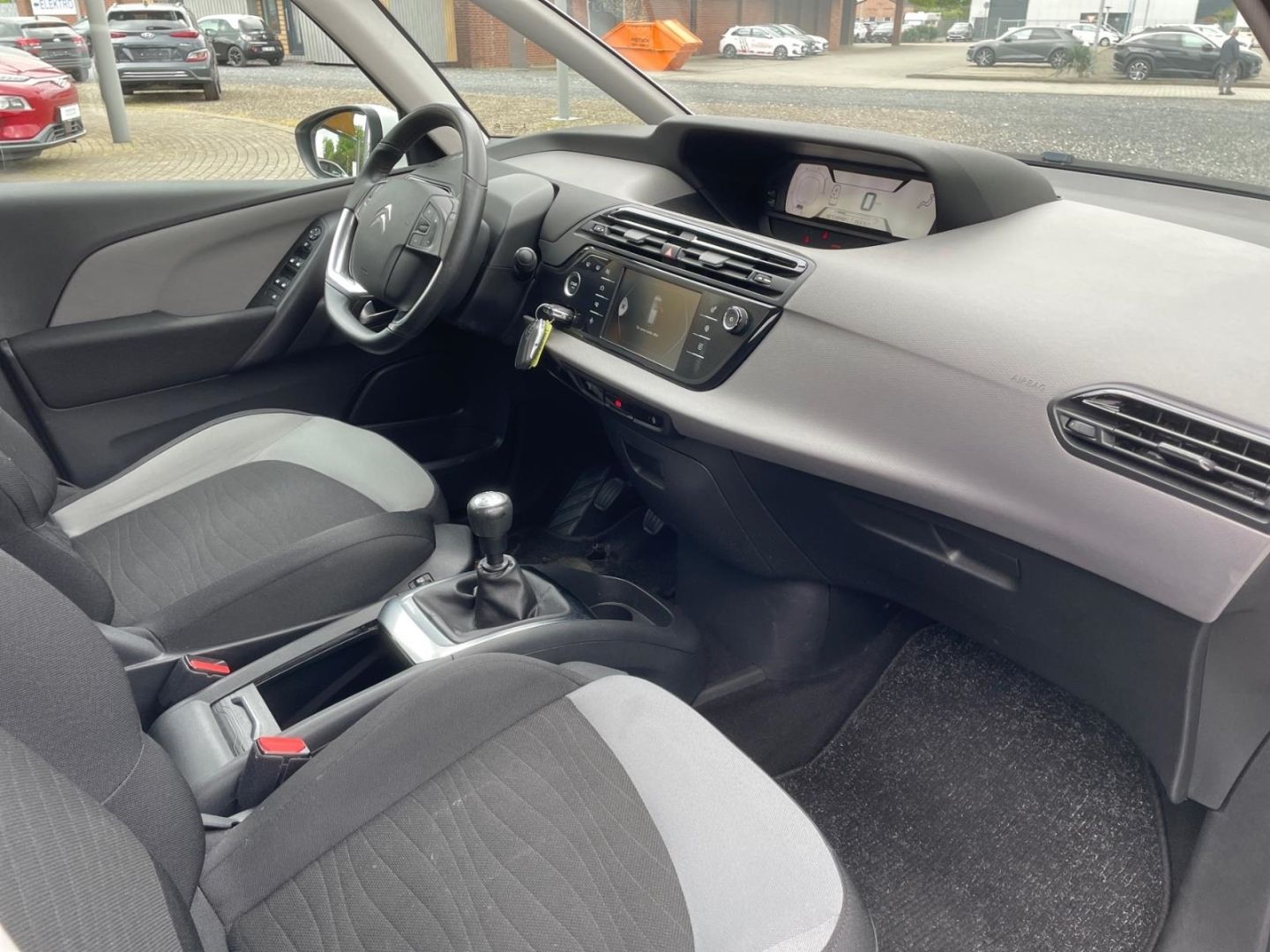 Fahrzeugabbildung Citroën C4 SpaceTourer Picasso 1.2 Feel Navigation Sitzh