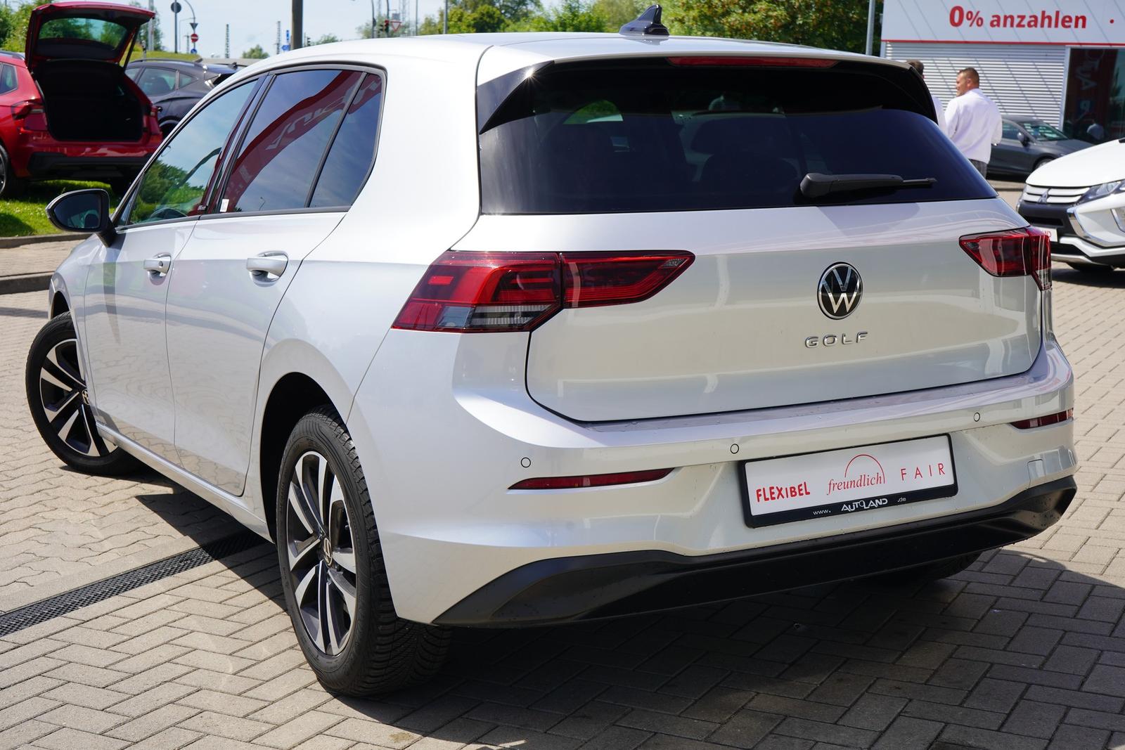Volkswagen Golf VIII 1.0 TSI United LED Navi ACC Kamera DAB, миниатюра 4