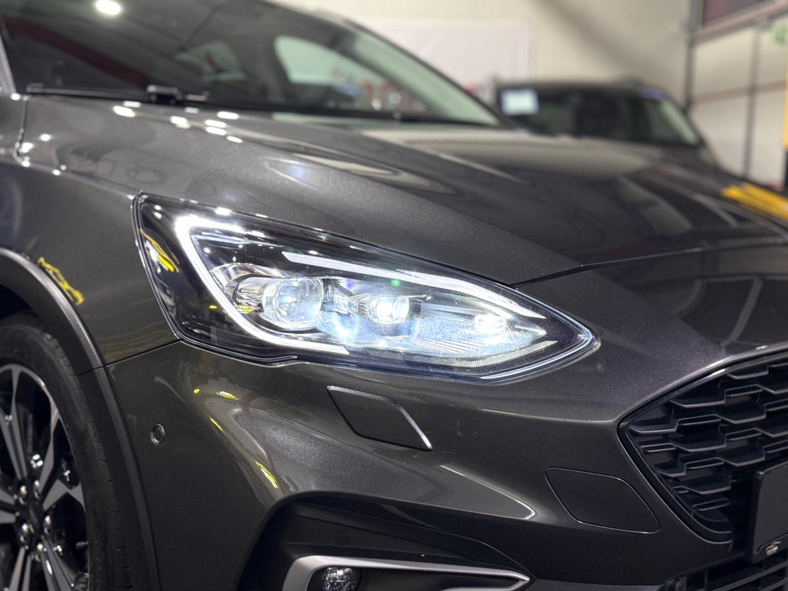 Ford Focus Lim. Active*PANO*HEAD-UP*KAMERA*SPURHALTE