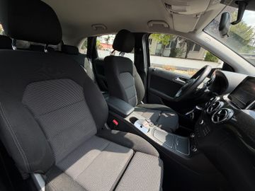 Mercedes B 180 - 11