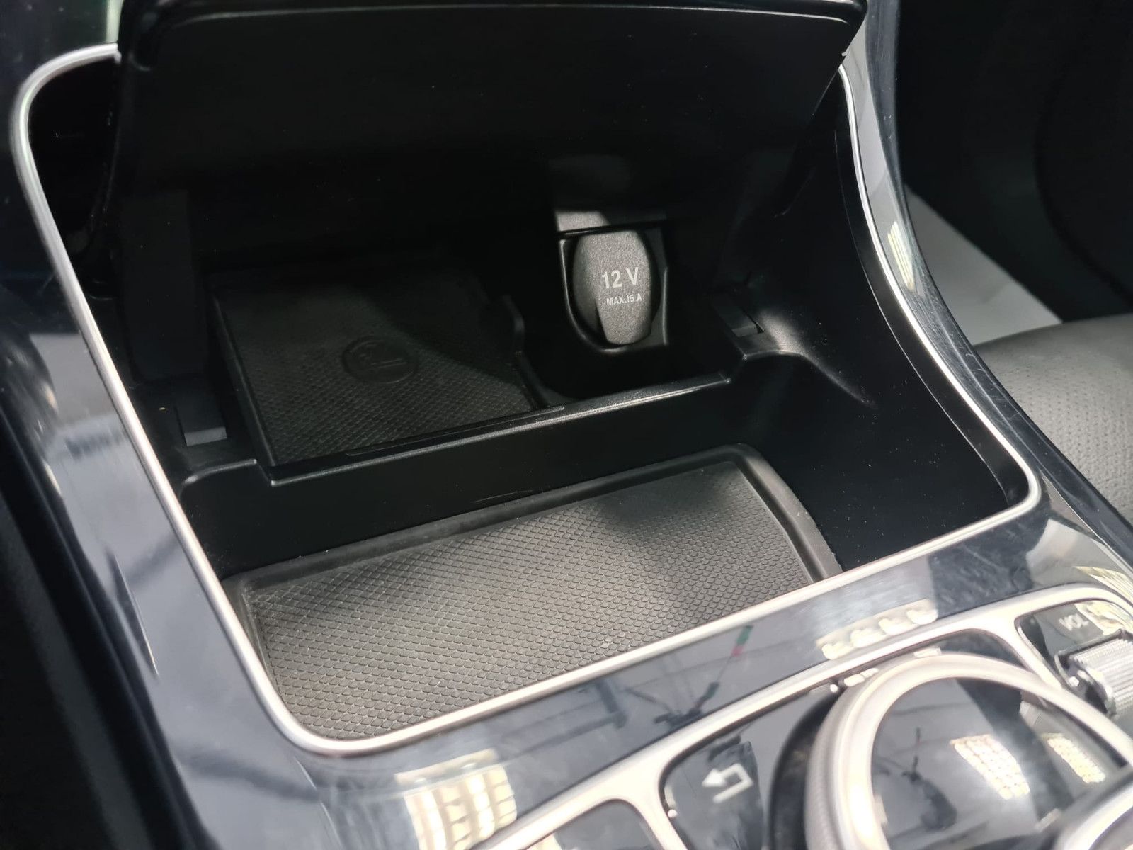 Fahrzeugabbildung Mercedes-Benz C 250 T / AMG / NAVI / LEDER / PANORAMADACH