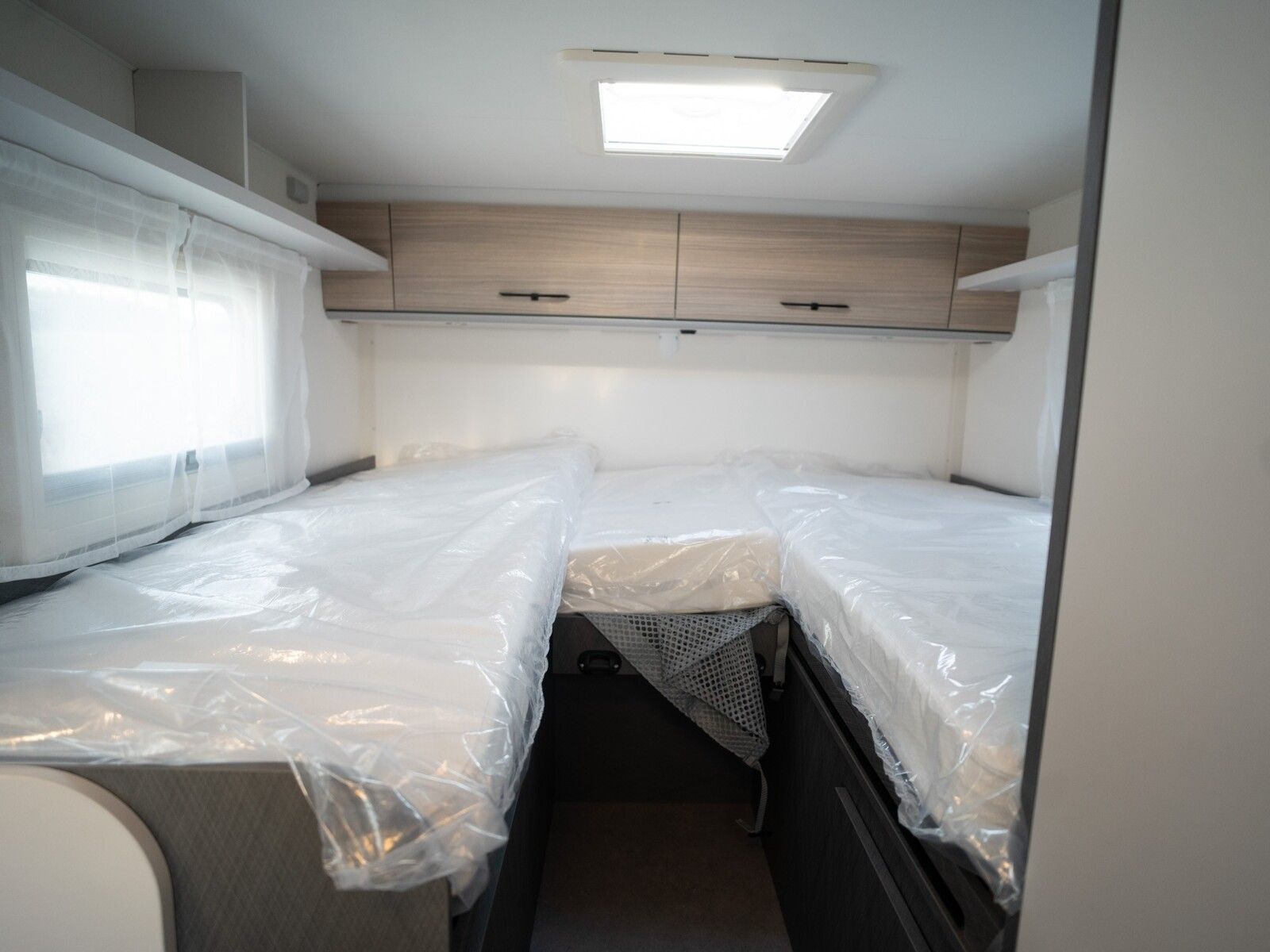 Fahrzeugabbildung Etrusco V Ford 6.6 SF Complete Selection, Dieselheizung