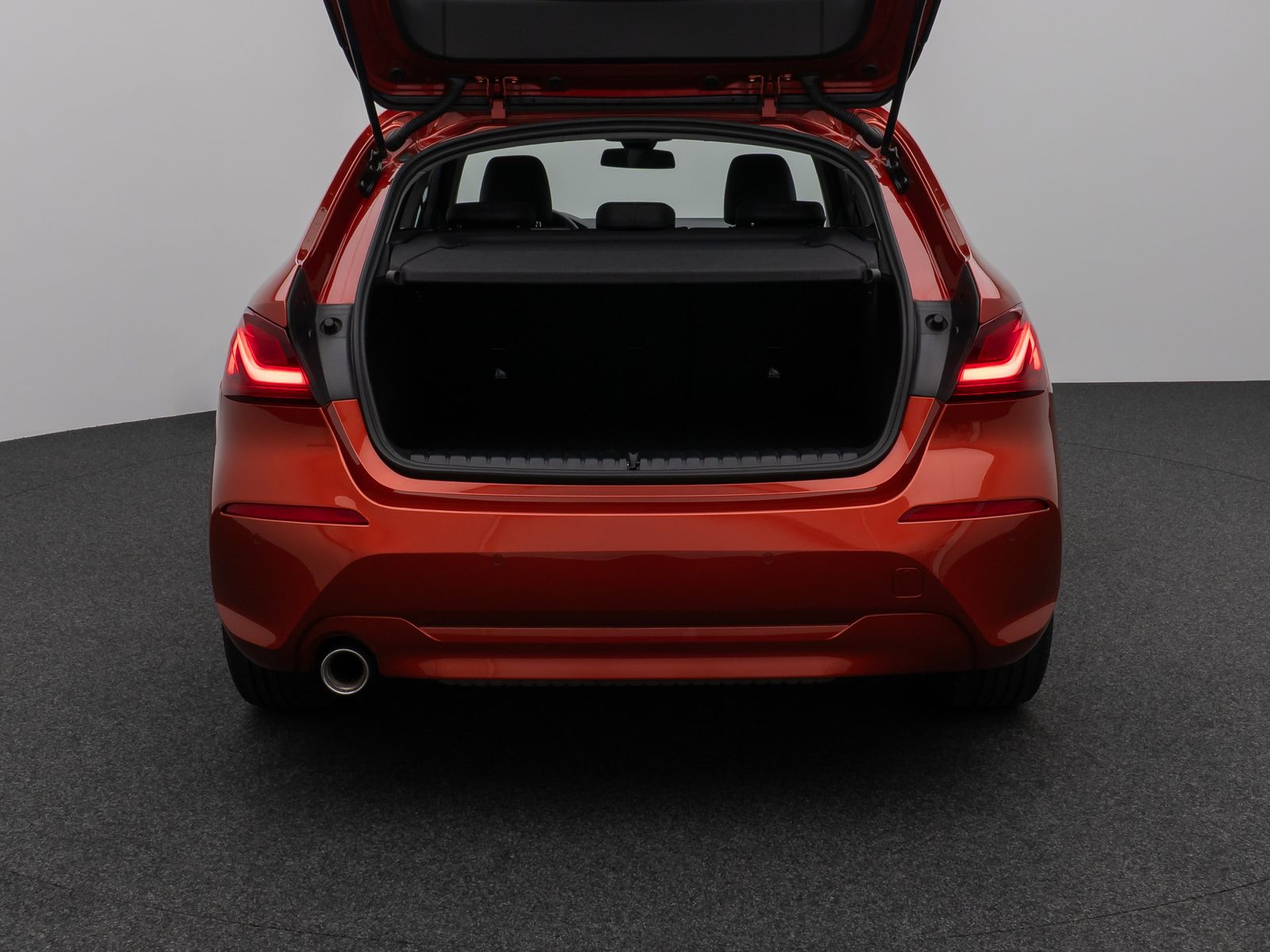 Fahrzeugabbildung BMW 118i DAB CockPitPro PDC Lordos LED Stop&Go Sport