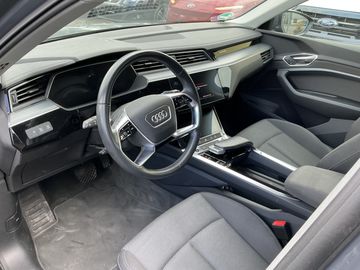 Audi Q8 e-tron - 6