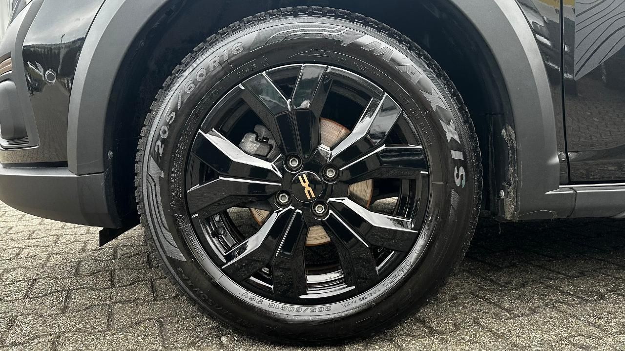 Fahrzeugabbildung Dacia Sandero Stepway Extreme TCe 110