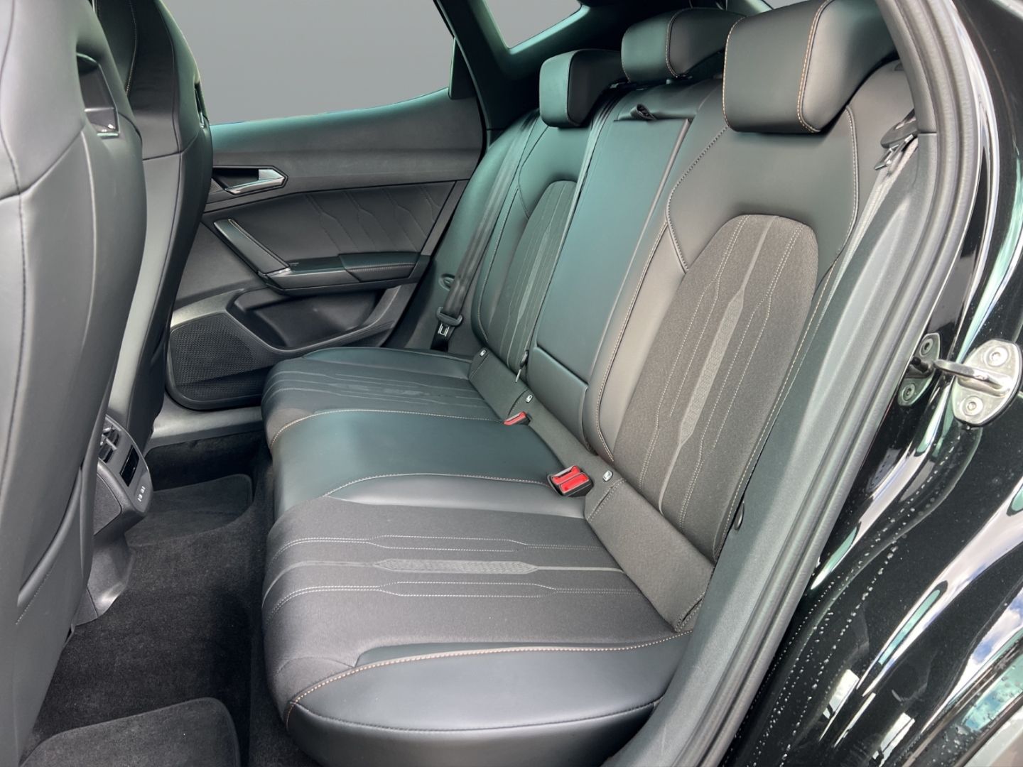 Fahrzeugabbildung CUPRA Formentor Basis 1.5 TSI EU6d Navi Digitales Cock