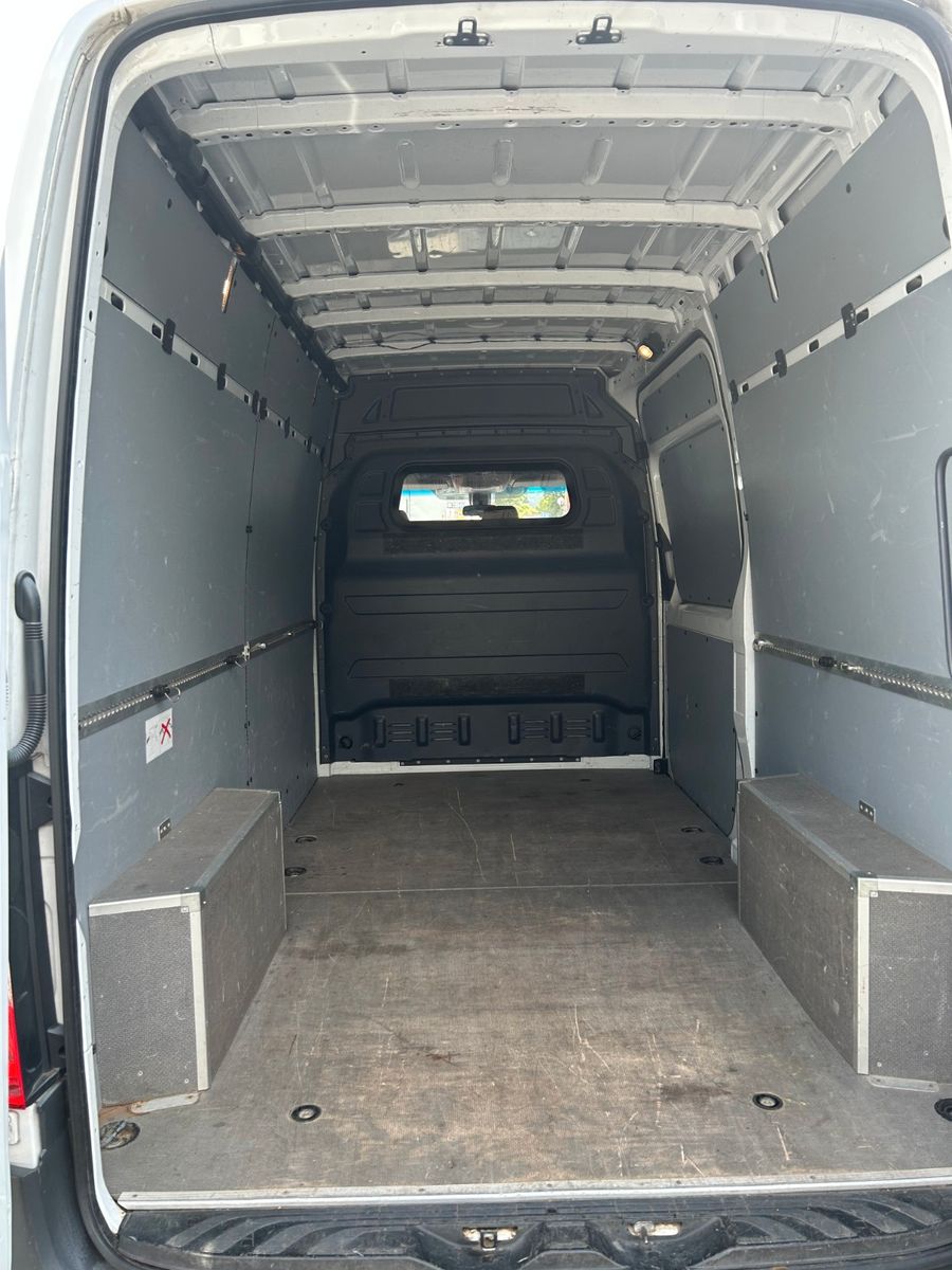 Fahrzeugabbildung Mercedes-Benz Sprinter III  214 CDI MR Navi