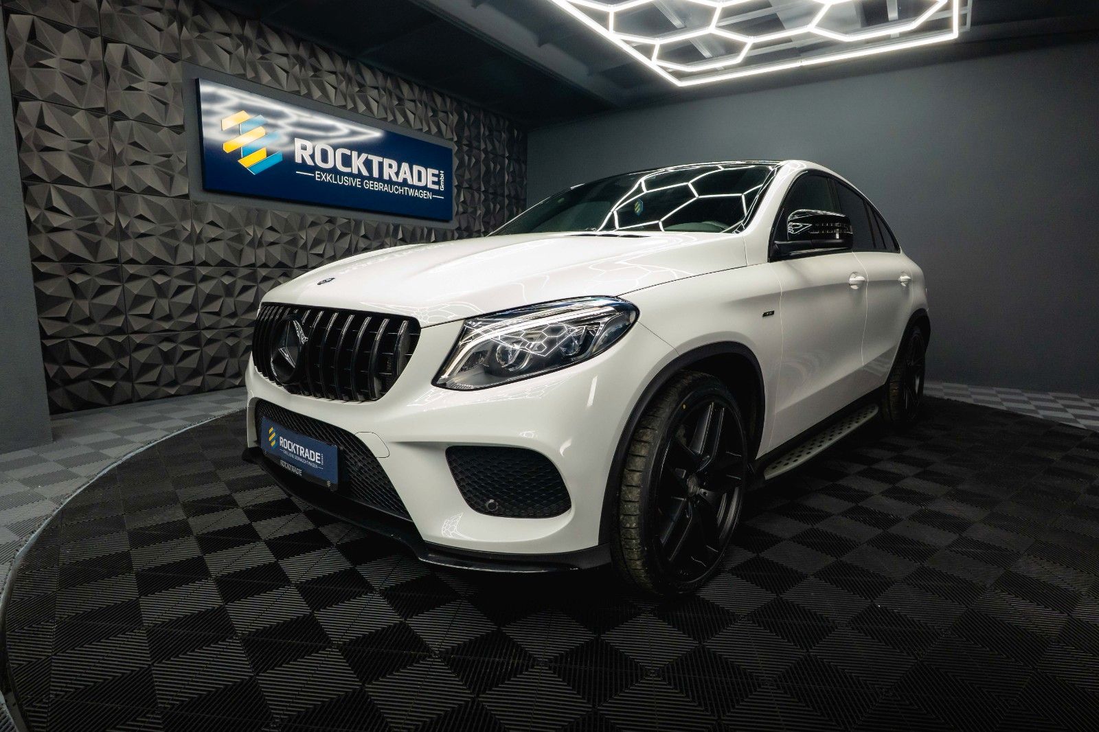 Fahrzeugabbildung Mercedes-Benz GLE 43 AMG Coupe Night-Paket *LED*Kamera*