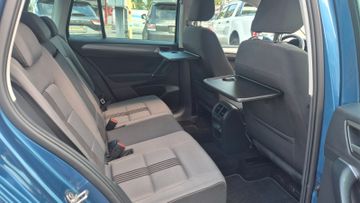 Volkswagen Golf - 9