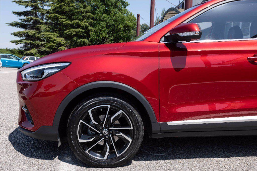 MG ZS