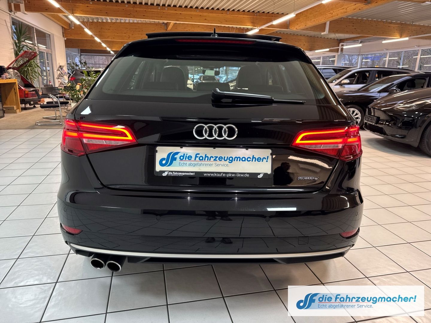 Fahrzeugabbildung Audi A3 Sportback quattro sport El. Panodach Leder LE