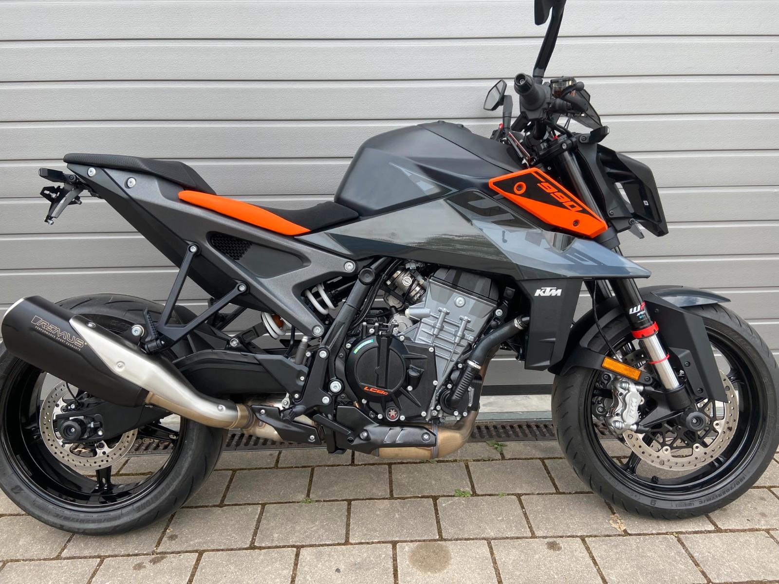 KTM 990 Duke - 1. Hand, viel Zubehör