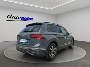 Volkswagen Tiguan - 5