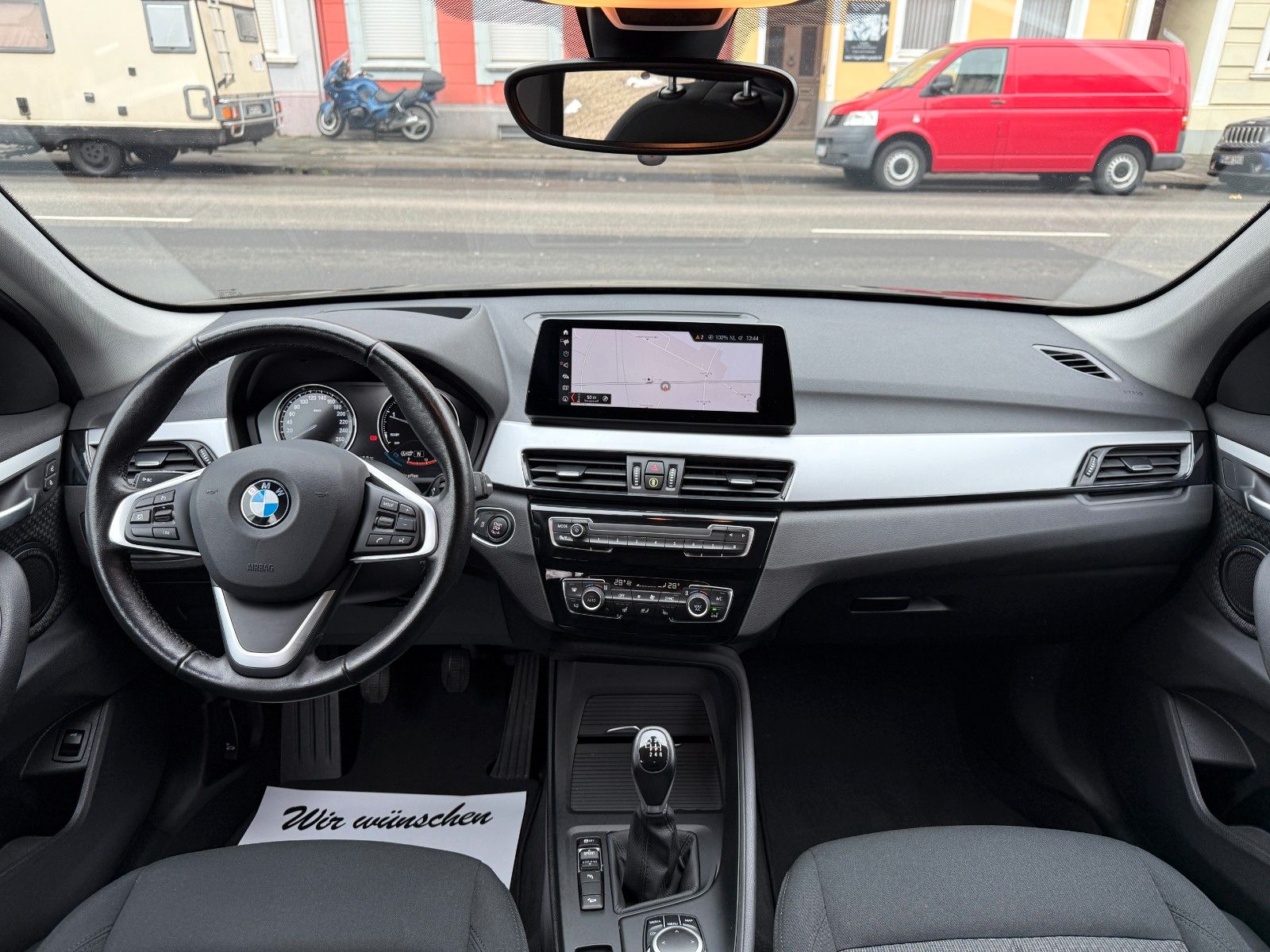 Fahrzeugabbildung BMW X1 Baureihe X1 xDrive 18 d NAVI PROF LED AHK DAB