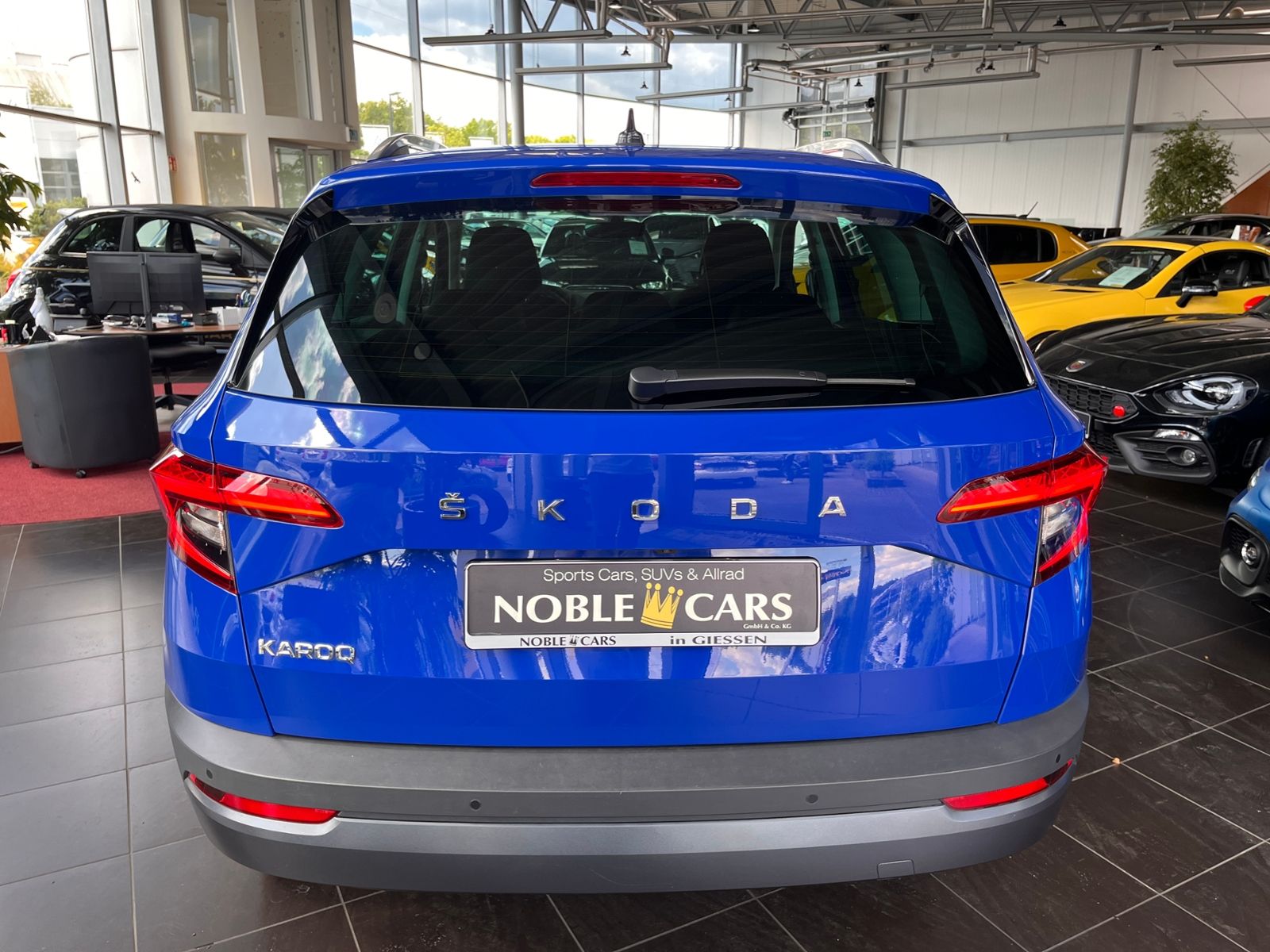 Fahrzeugabbildung SKODA Karoq Clever ACC RFK LED NAVI