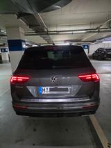 Volkswagen Tiguan 2.0 TSI DSG 4MOTION R-Line 3x Voll - VW Tiguan Gebrauchtwagen in München