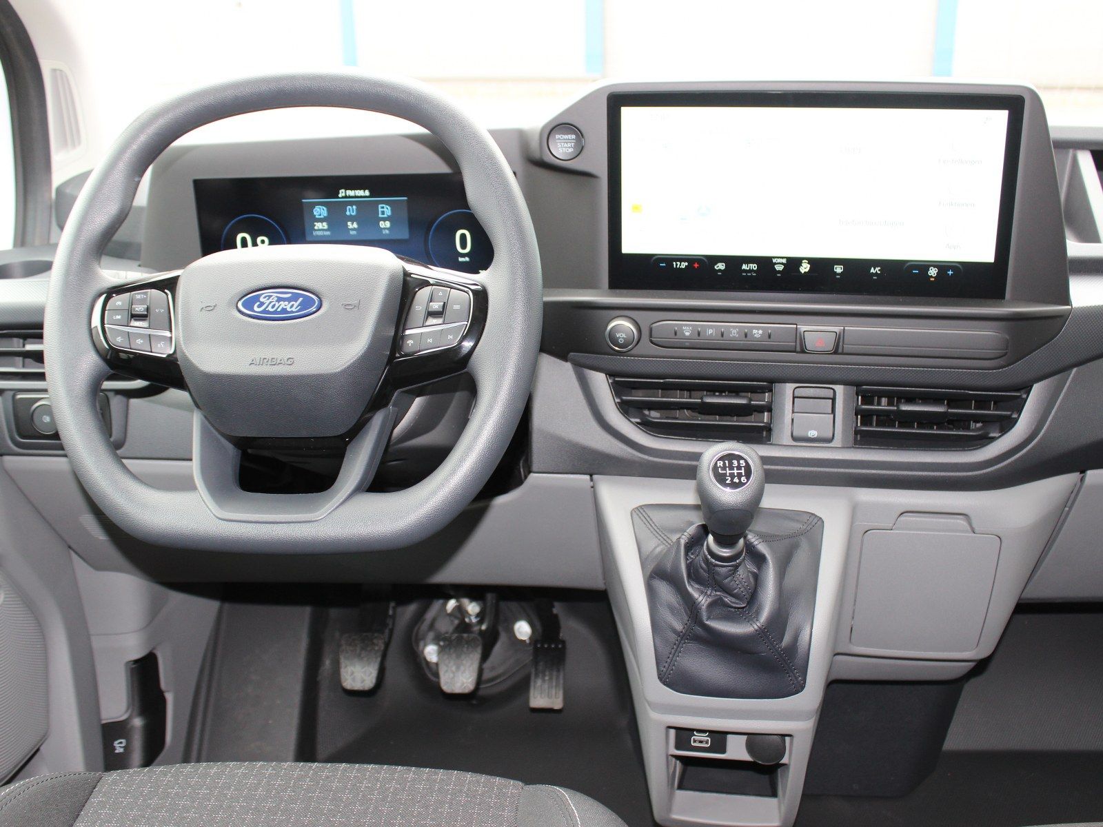 Fahrzeugabbildung Ford Transit Custom 320 L2 Trend Doppelkabine FWD