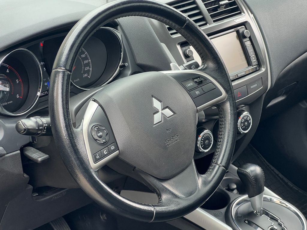 Mitsubishi ASX Instyle 4WD*AUTOMATIK*AHK*VOLLAUSSTATTUNG