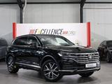 Volkswagen Touareg 3.0 TDI DSG 4M ELEGANCE / LED,LANE,NAVI+ - gebrauchte VW Touareg aus dem Jahr 2020