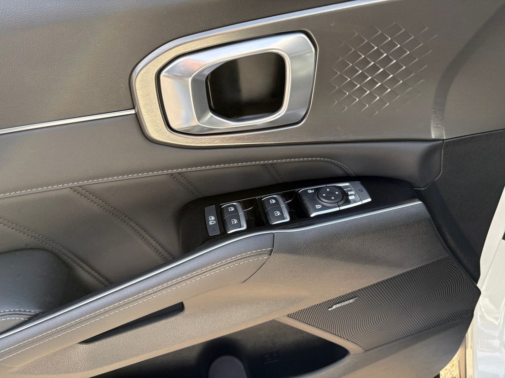 Fahrzeugabbildung Kia Sorento 1.6 T-GDI Plug-In Hybrid Spirit 4WD EURO