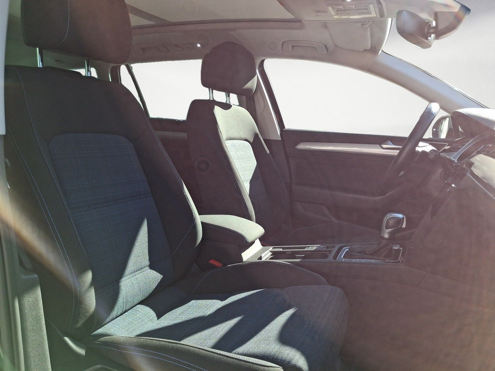 Volkswagen Passat Variant - Bild 8