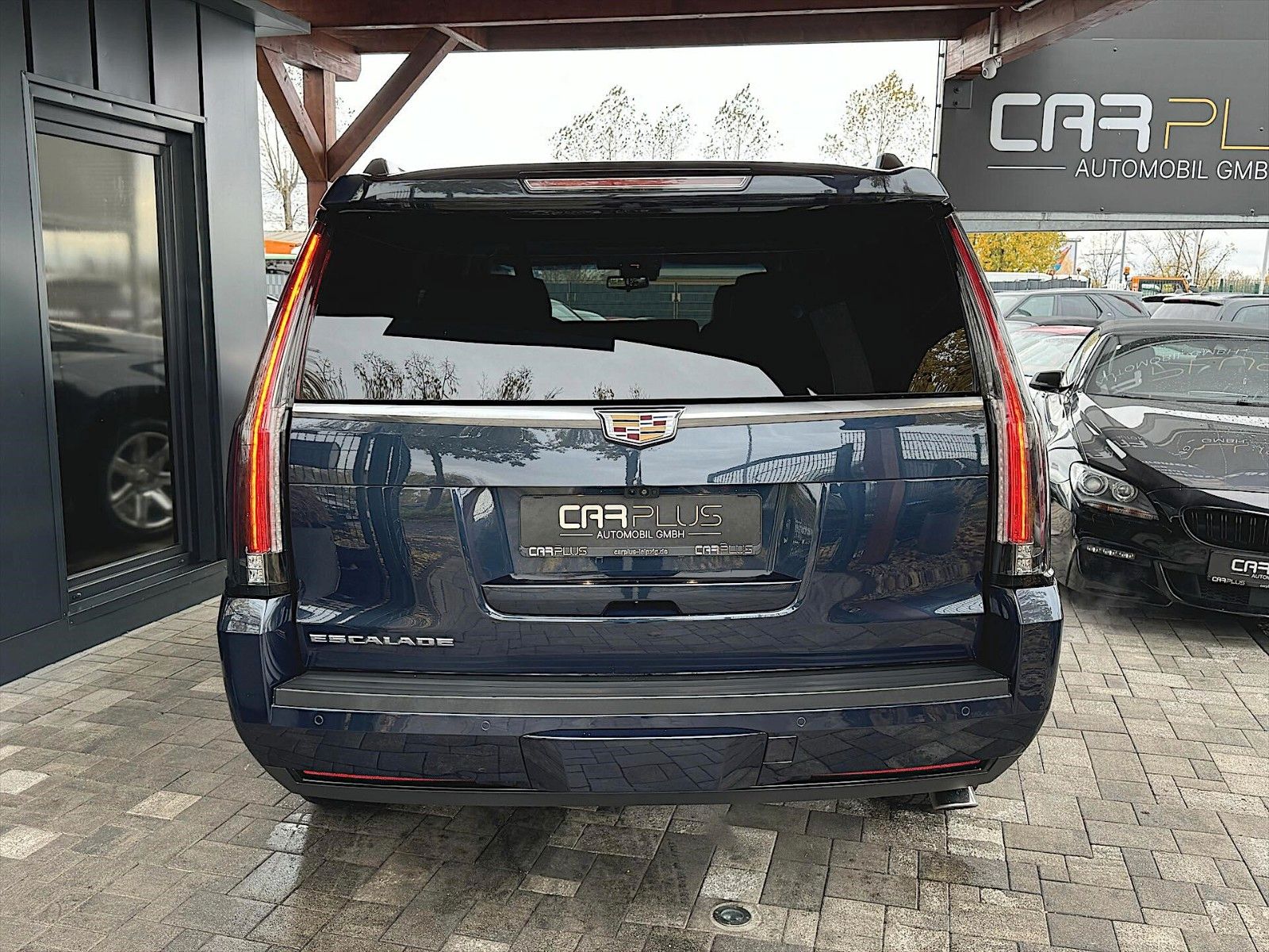 Fahrzeugabbildung Cadillac Escalade 6.2 L Sport Luxury *LED*TV*360°*HeadUp*