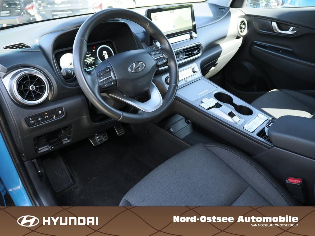 Fahrzeugabbildung Hyundai KONA TREND ELEKTRO 2WD KAMERA PDC ACC KLIMA SHZ