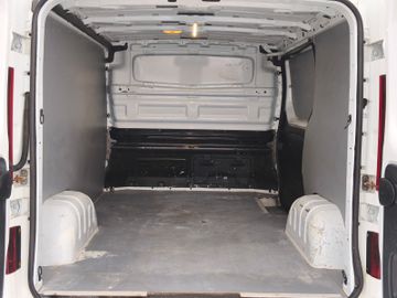 Opel Vivaro - 8