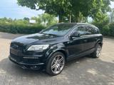 Audi Q7 3.0 TDI quattro*S-LINE/SPORTPLUS*PANO*LEDER* - Audi Q7 aus 2007: Line