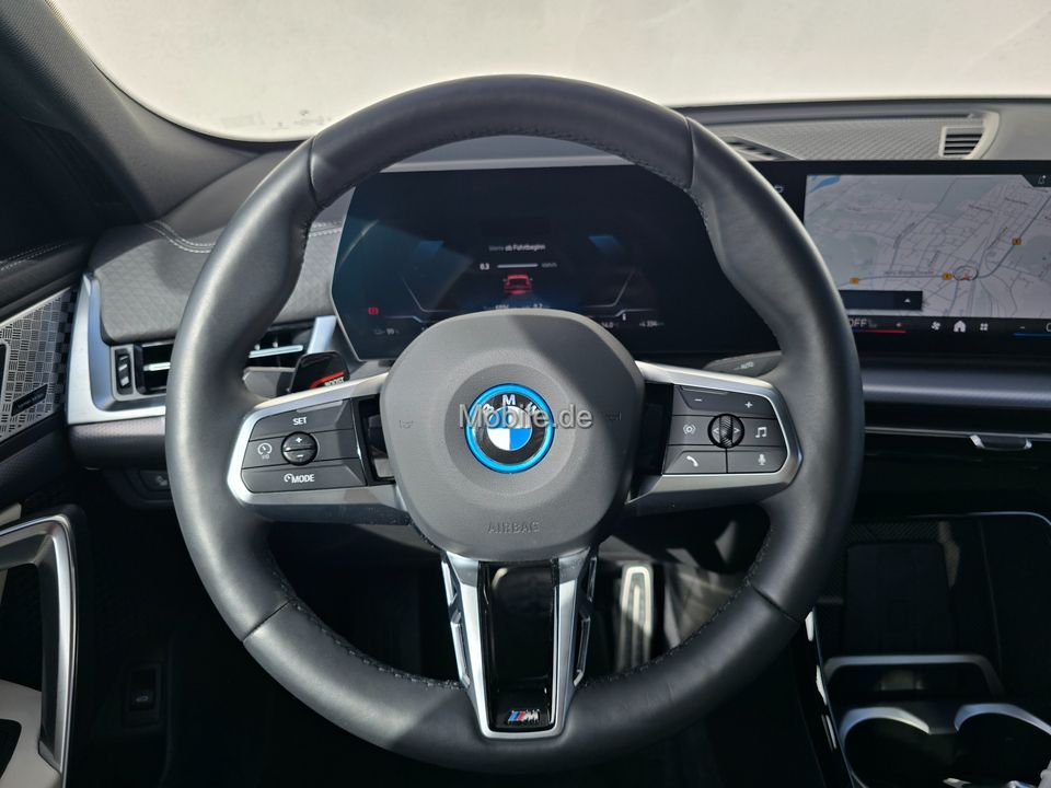 BMW iX2 - Bild 29
