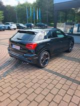 Audi SQ 2 schwarz AHK - Audi SQ2 von privat