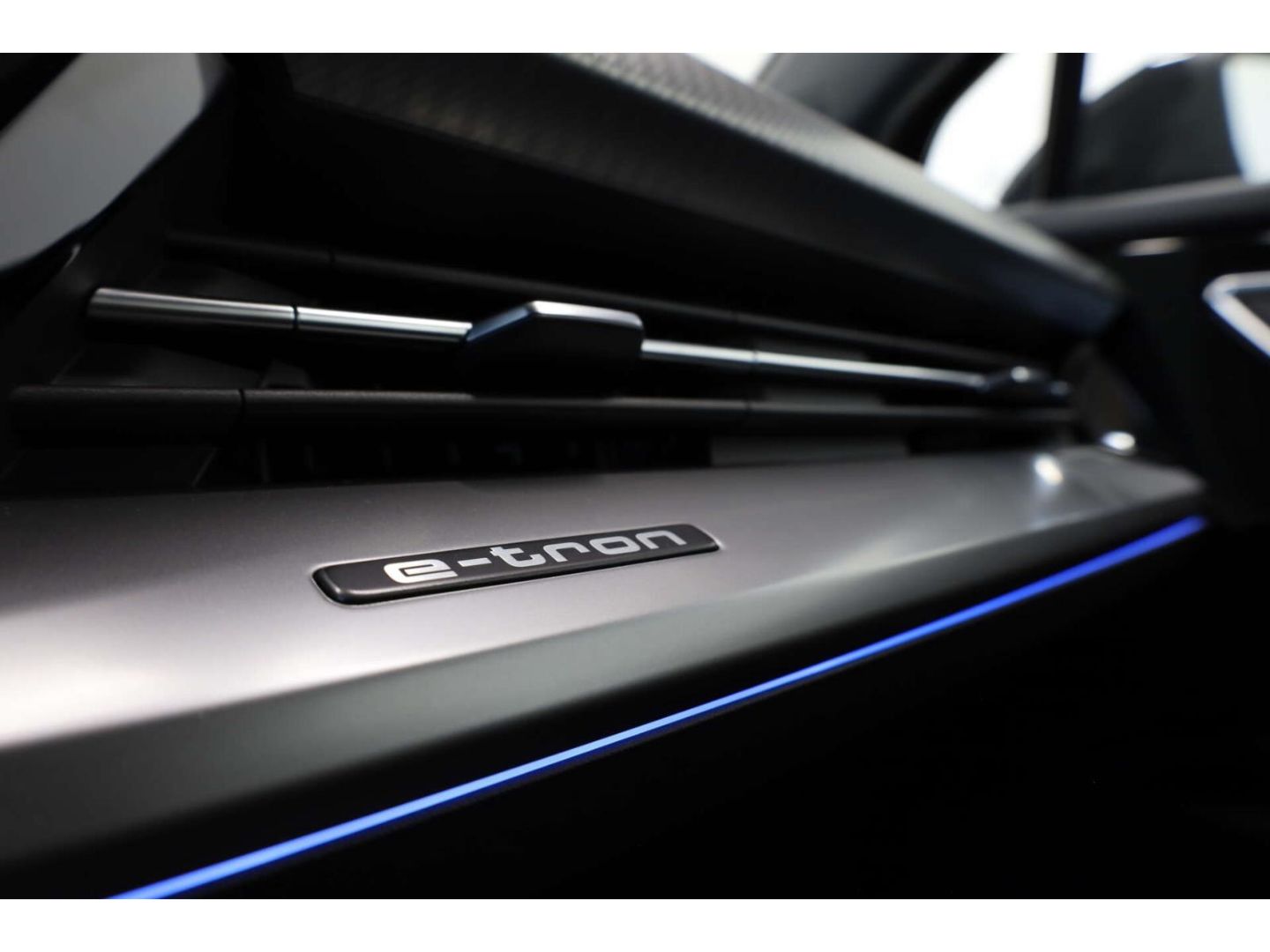 Audi Q4 e-tron - Bild 19