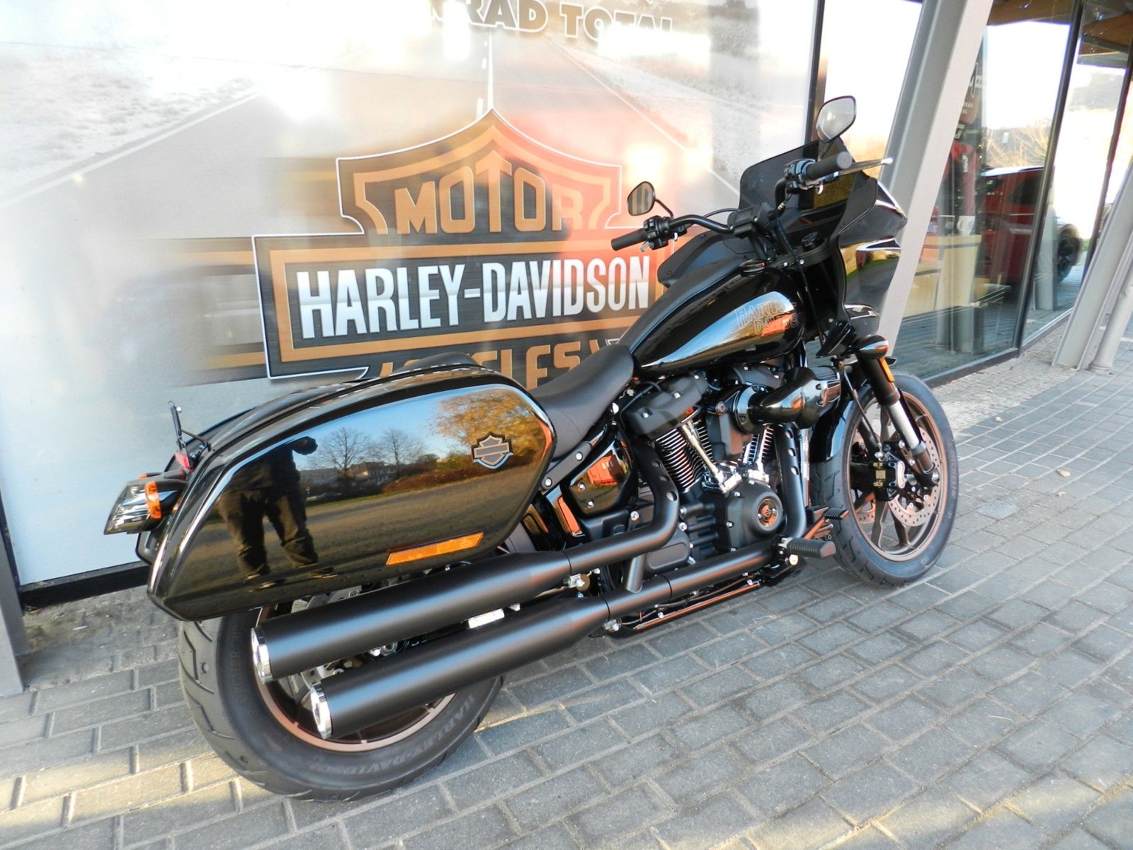 Fahrzeugabbildung Harley-Davidson Softail Low Rider ST FXLRST Neu Sofort Verfügbar