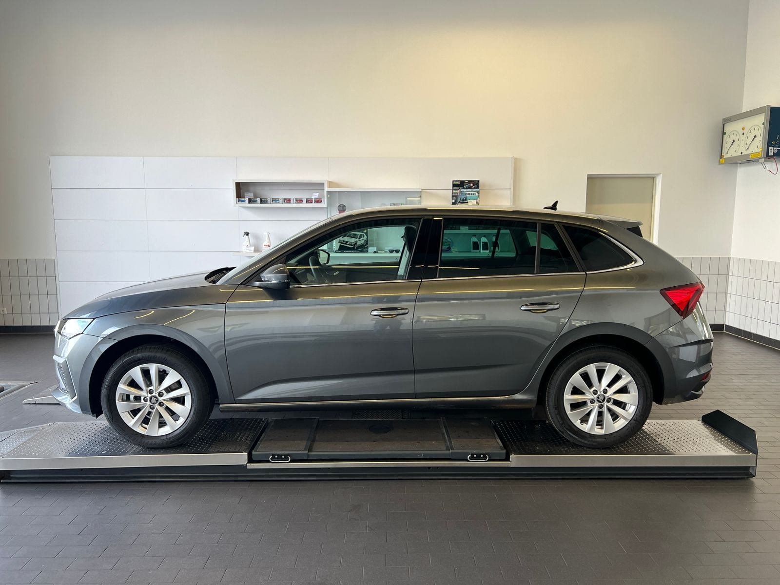 Fahrzeugabbildung SKODA Scala Selection 1.0 TSI DSG *AHK, LED, ACC, Kame