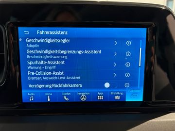 Ford Tourneo Courier Titanium Automatik AHK