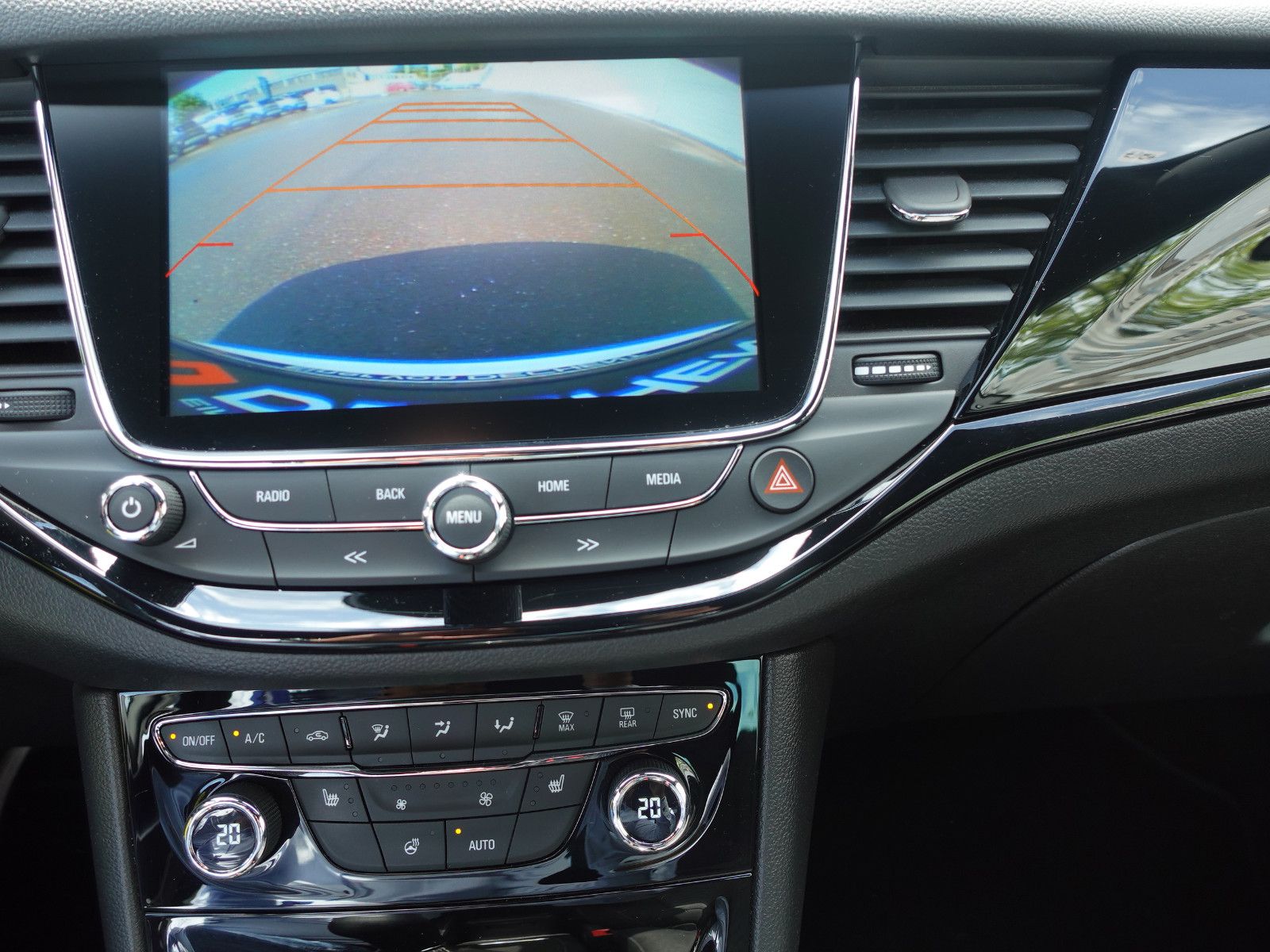 Fahrzeugabbildung Opel Astra 1.6Turbo Dynamic Navi,OPC-Line,SHZ,Standhz