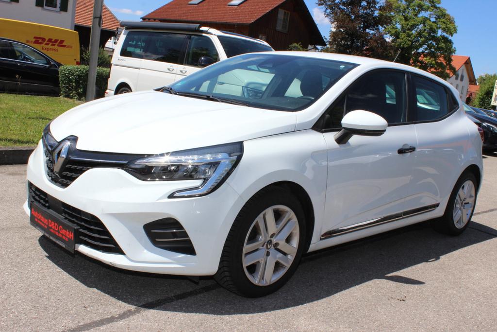 Renault Clio 8300 Netto 2021