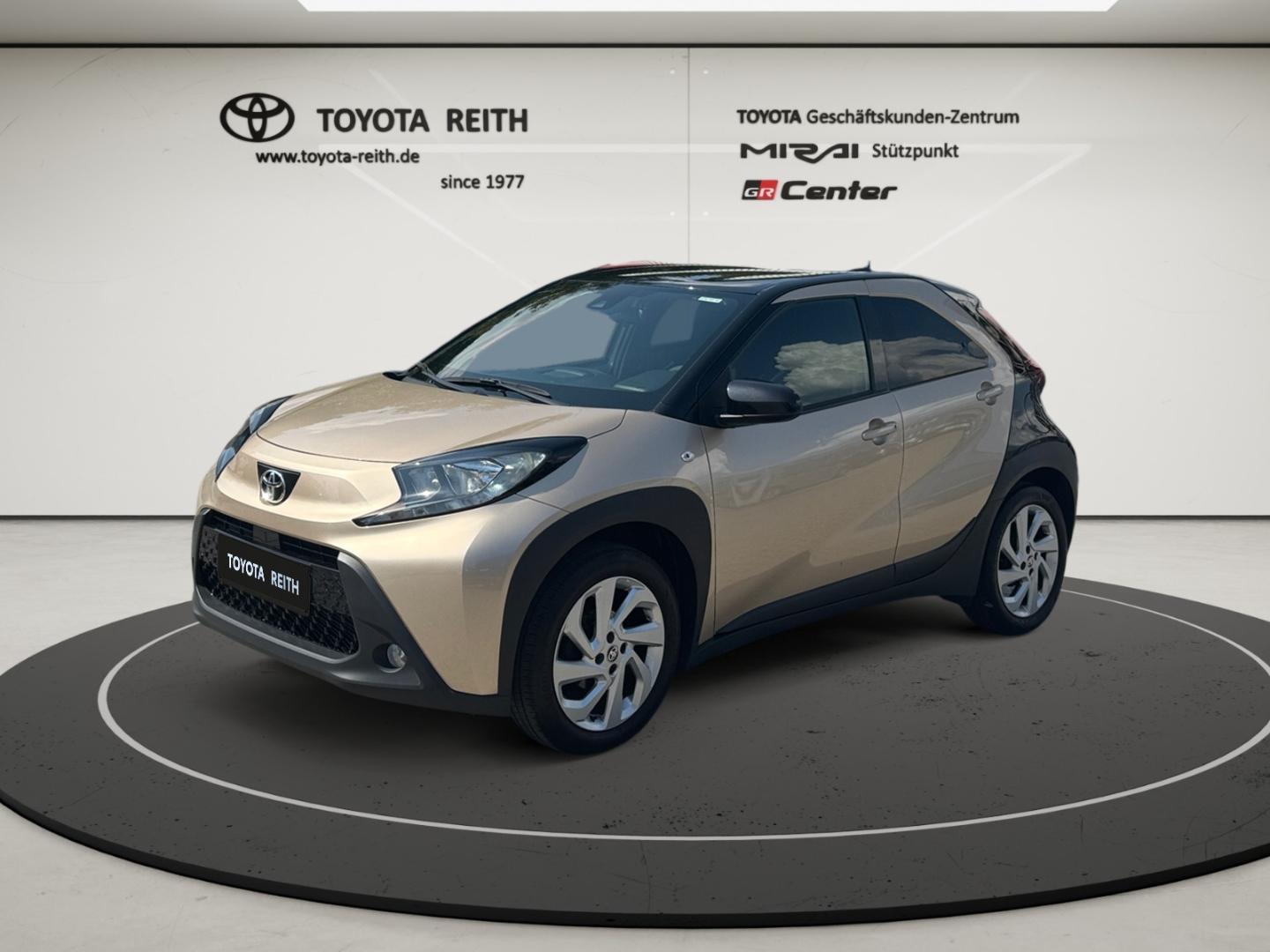 Toyota Aygo X Pulse Apple CarPlay Android Auto Musikstr