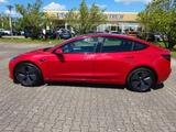Tesla Model 3 Long Range Dual AWD - rote Tesla Model 3