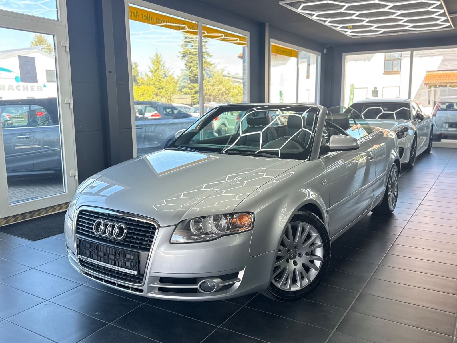 Audi A4 Cabriolet 2.0 TFSI/Automatik/Leder/Navi/Bose