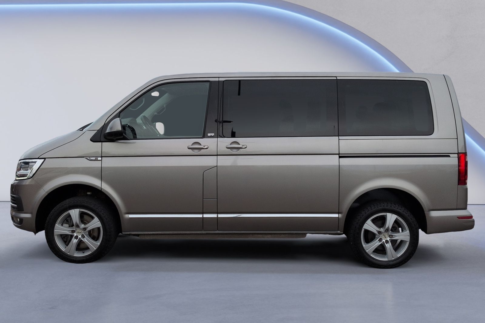 T6 Multivan 2.0 TDI DSG 4M "Gen. 6" SEIKEL+AHK+
