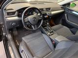 Skoda Superb Combi 5 J. Garantie BI-XENON NAVI AHK - Skoda Superb: B