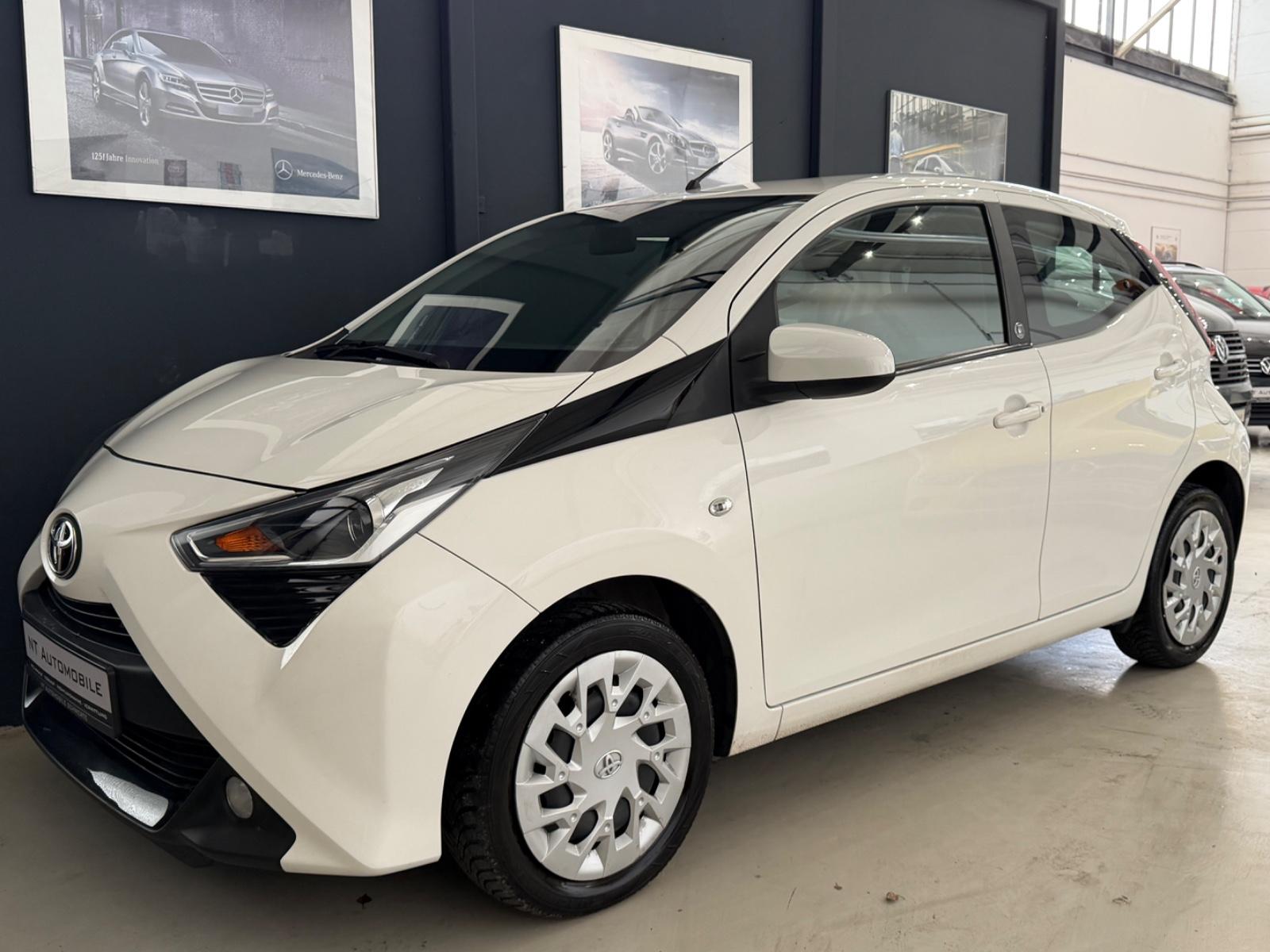 Toyota Aygo x-play Team D Klima RCAM Tempomat S-Heft