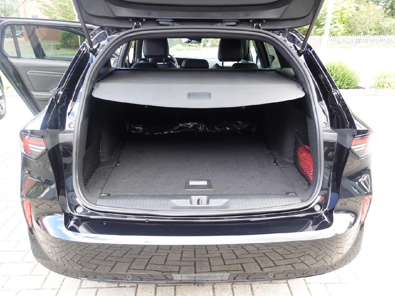 Fahrzeugabbildung Opel Astra L Sports Tourer 1,2 GS Line