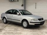 Volkswagen Vw Passat 1,6 tüv neu 1. Hand - gebrauchte VW Passat aus dem Jahr 1999